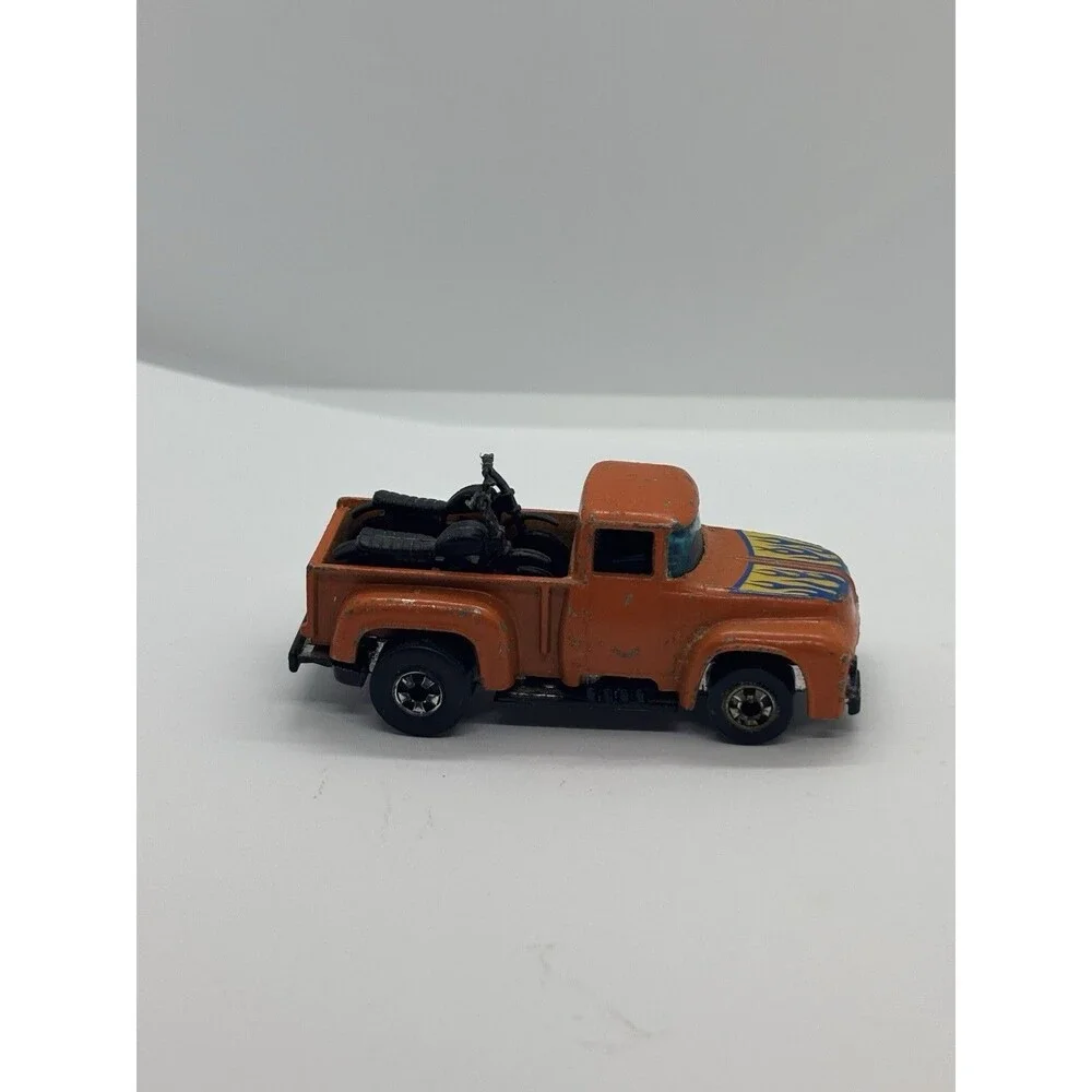Hot Wheels Flying Colors Orange Hi-Tail Hauler